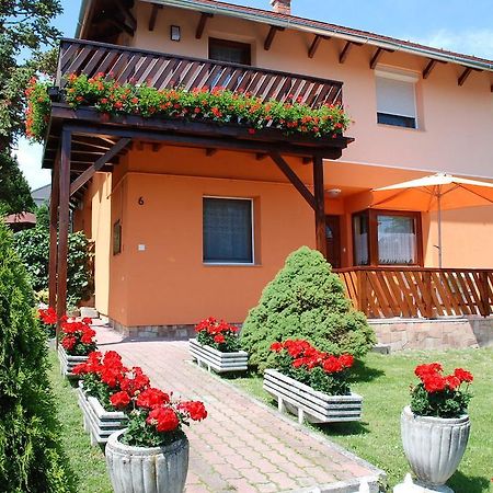 Antal Apartmanok Zalakaros Ruang foto