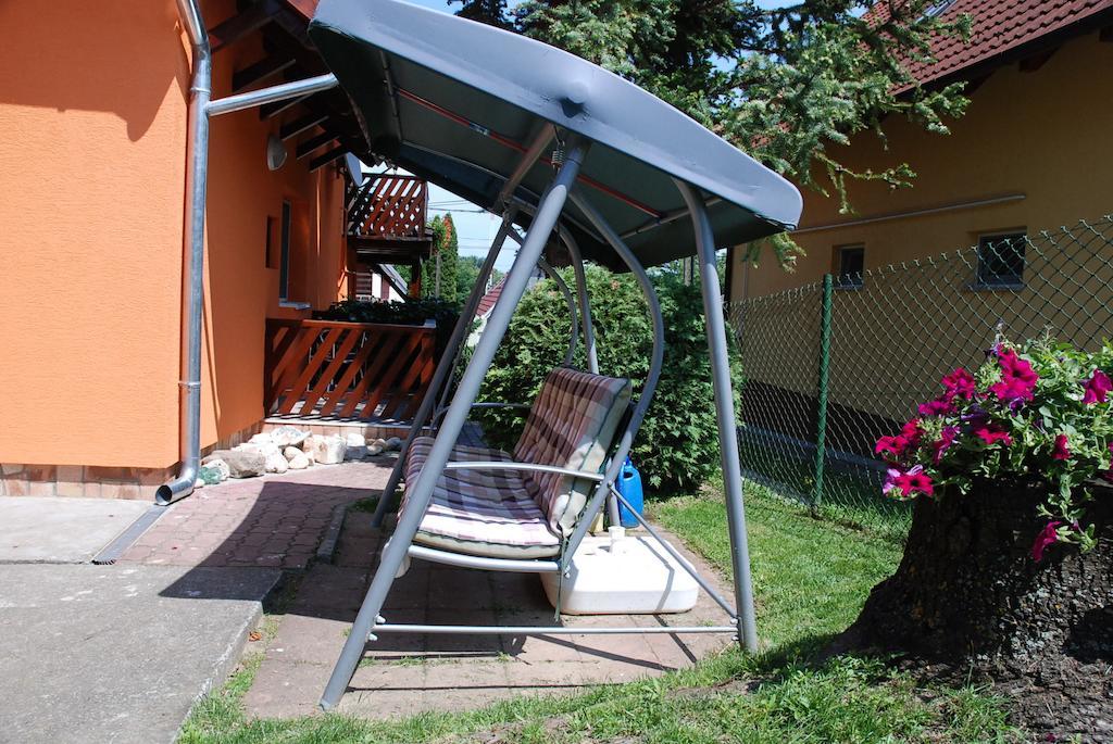 Antal Apartmanok Zalakaros Ruang foto